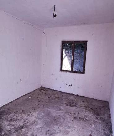 Renovirana kuća 50 m² na placu od 148 m² u mirnom kraju – Dobra Voda, Bar