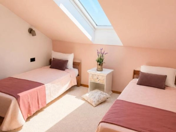 Trosoban stan 94 m² sa pogledom na more – Rozino, Budva