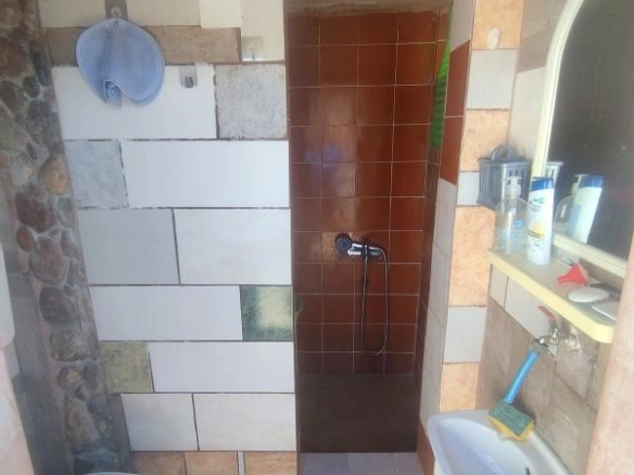 Kuća 95 m² sa pogledom na more i garažom – Sutomore, Bar