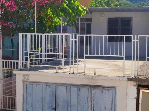Kuća 95 m² sa pogledom na more i garažom – Sutomore, Bar