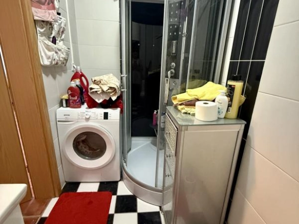 Dvosoban stan 82 m² sa pogledom na more i ostrva – Petrovac, Budva