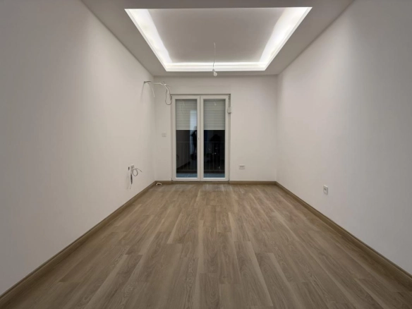 Jednosoban stan 60 m² sa terasom i pogledom na more – Lazi, Budva