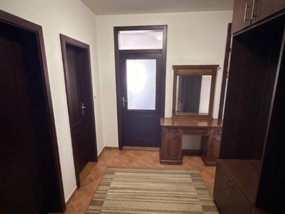 Dvosoban stan 83 m² sa terasama i djelimičnim pogledom na more – Bar