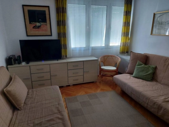 Jednosoban stan 33 m² renoviran i namješten – Savina, Herceg Novi
