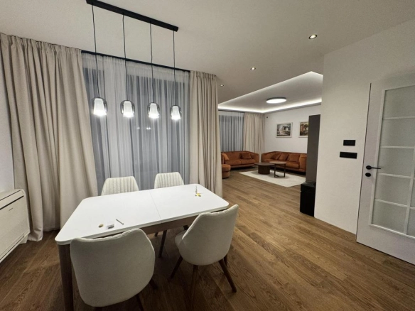 Kuća 225 m² na placu od 571 m² sa saunom – Gornja Gorica, Podgorica