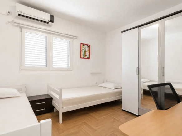 Dvosoban stan 55 m² sa djelimičnim pogledom na more – Donja Lastva, Tivat