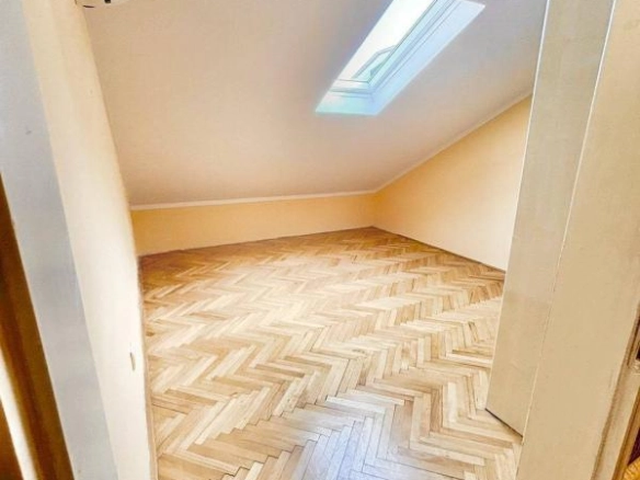 Dvosoban stan 70 m² sa dvije terase u centru – Budva