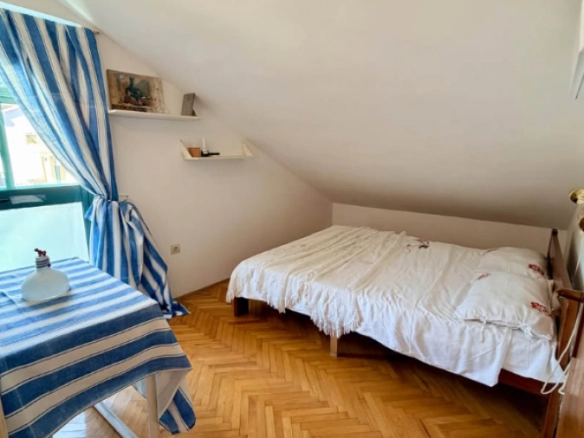Dvosoban stan 70 m² sa dvije terase u centru – Budva