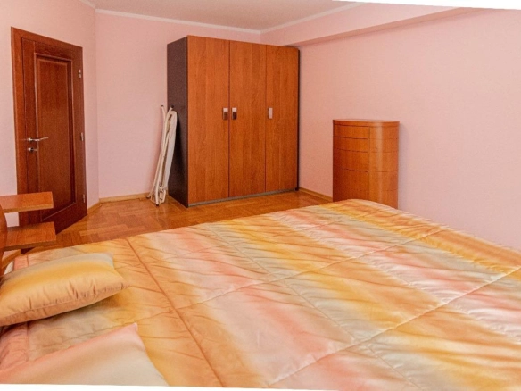 Jednosoban stan 60 m² na prvoj liniji do mora – Igalo, Herceg Novi