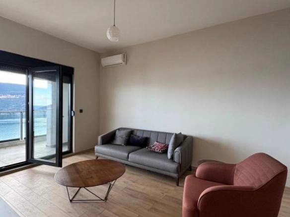 Dvosoban stan 86 m² – Topla, Herceg Novi — fotografija 3