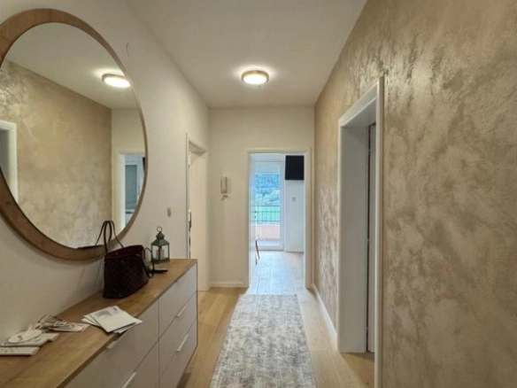 Trosoban stan 84 m² – Igalo, Herceg Novi — fotografija 11