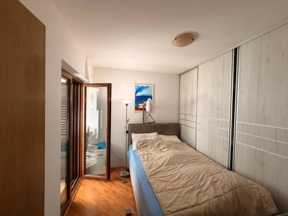 Jednosoban stan 47 m² u kompleksu sa bazenom – Baošići, Herceg Novi