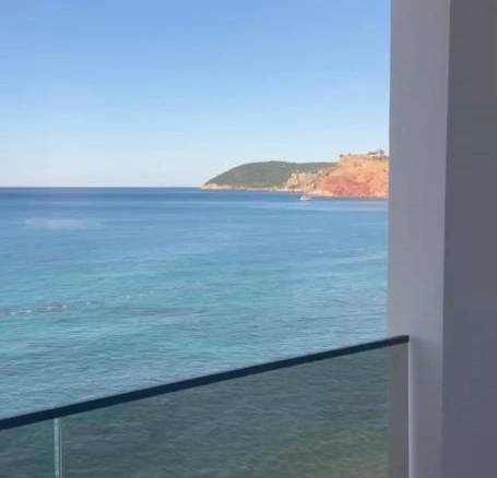 Jednosoban stan 74 m² na prvoj liniji do mora – Sutomore, Bar