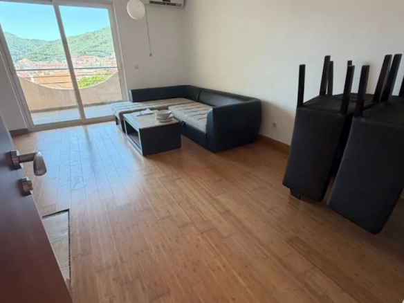 Jednosoban stan 53 m² u mirnom naselju, prizemlje – Podkošljun, Budva