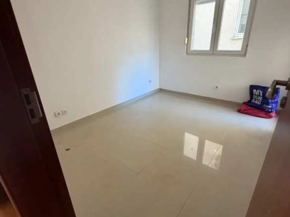 Jednosoban stan 53 m² u mirnom naselju, prizemlje – Podkošljun, Budva