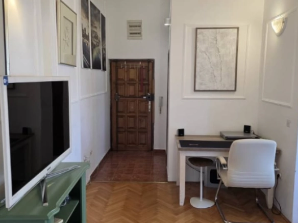 Jednosoban stan 43 m² na posljednjem spratu – Preko Morače, Podgorica