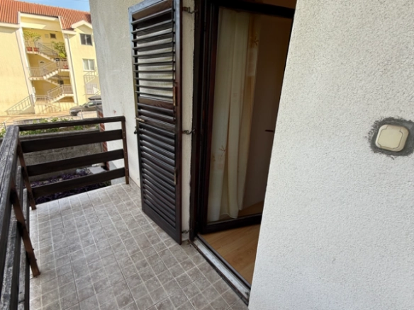 Dvosoban stan 59 m² sa dvije terase, blizu mora – Baošići, Herceg Novi