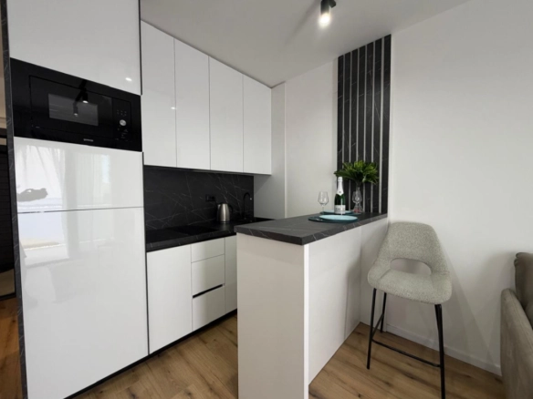 Garsonjera 26 m² na visokom prizemlju nove kuće – Dobra Voda, Bar