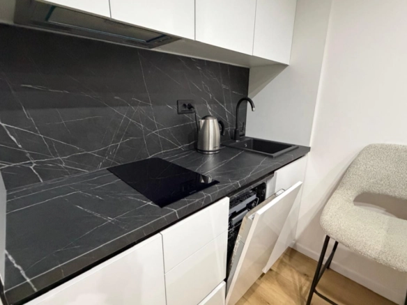 Garsonjera 26 m² na visokom prizemlju nove kuće – Dobra Voda, Bar