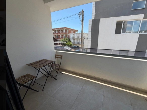 Garsonjera 26 m² na visokom prizemlju nove kuće – Dobra Voda, Bar