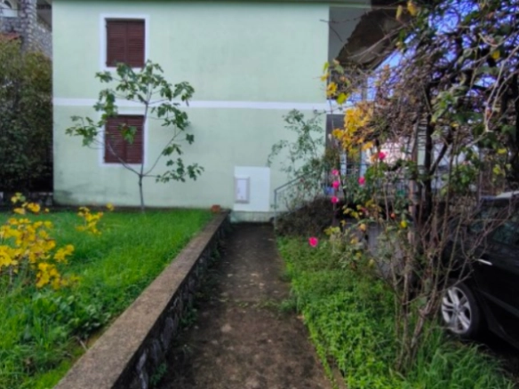 Kuća 180 m² sa pogledom na more i velikim terasama – Dobra Voda, Bar