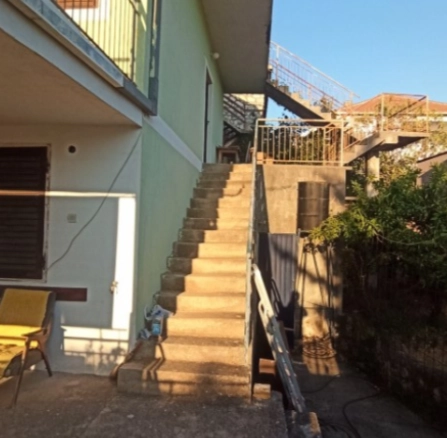 Kuća 180 m² sa pogledom na more i velikim terasama – Dobra Voda, Bar