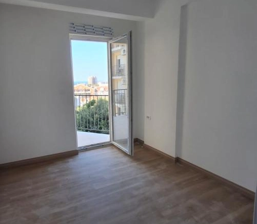 Jednosoban stan 38 m² sa pogledom na more – Lazi, Budva