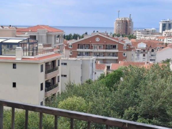 Jednosoban stan 38 m² sa pogledom na more – Lazi, Budva