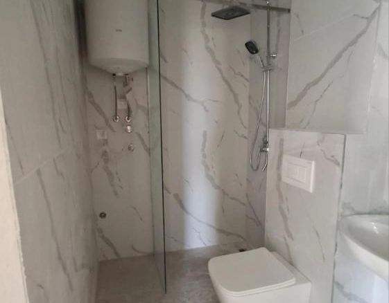 Jednosoban stan 38 m² sa pogledom na more – Lazi, Budva