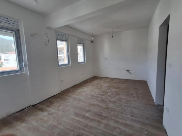 Jednosoban stan 38 m² sa pogledom na more – Lazi, Budva