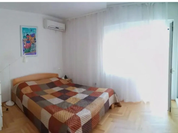 Kuća 150 m² na placu od 330 m², 100 m od mora – Sutomore, Bar