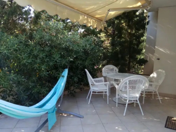 Kuća 150 m² na placu od 330 m², 100 m od mora – Sutomore, Bar