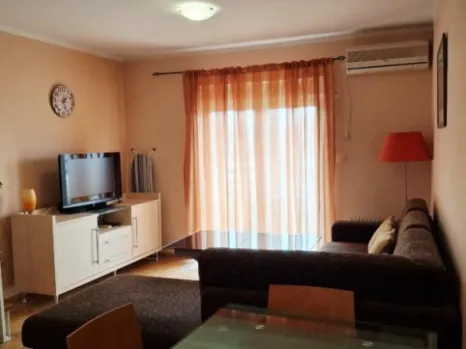 Jednosoban dupleks stan 52 m² na 400 m od mora – Bečići, Budva