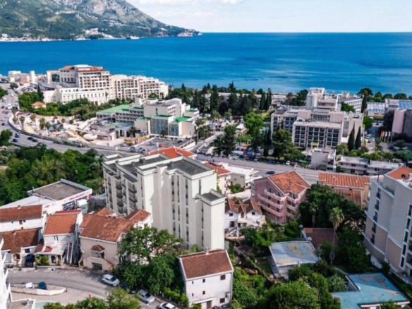 Dvosoban stan 57 m² u izgradnji, 300 m od mora – Bečići, Budva