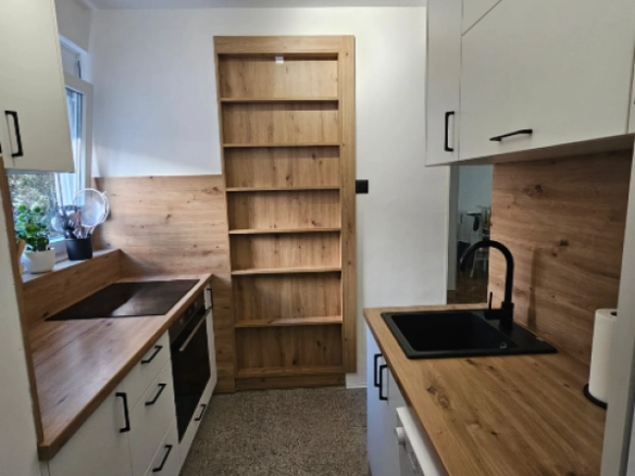 Dvosoban stan 52 m² potpuno renoviran i namješten – Dubovica, Budva