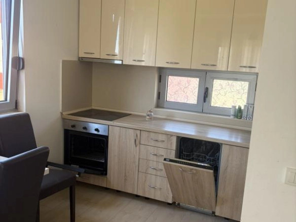 Jednosoban stan 47 m² u novogradnji, potpuno namješten – Ulcinj