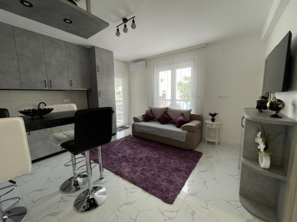 Jednosoban stan 36 m² sa pogledom na more iz spavaće sobe – Đenovići, Herceg Novi