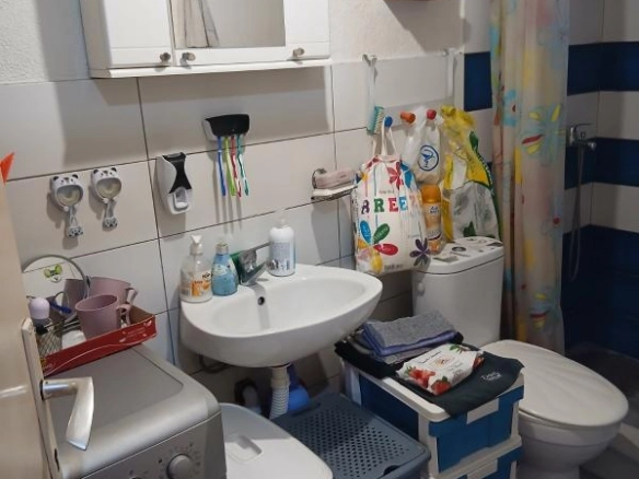 Kuća 80 m² sa dvorištem sa tri strane – Konik, Podgorica