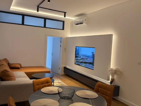 Dvosoban stan 77 m² sa pogledom na more i hram – Soho City, Bar