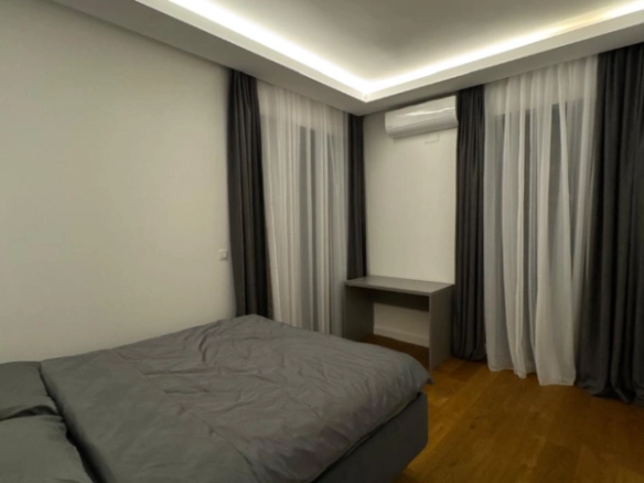 Dvosoban stan 77 m² sa pogledom na more i hram – Soho City, Bar