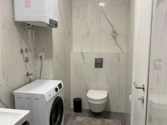 Dvosoban stan 77 m² sa pogledom na more i hram – Soho City, Bar