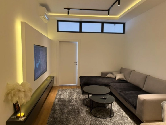 Dvosoban stan 78 m² – Bar — fotografija 6