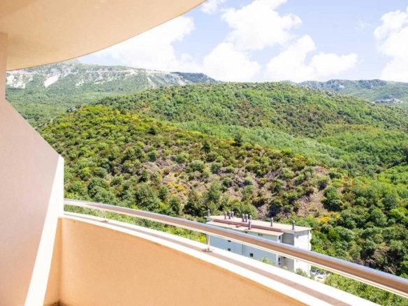 Jednosoban stan 55 m² u kompleksu sa bazenom – Bečići, Budva