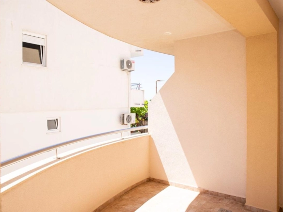 Jednosoban stan 55 m² u kompleksu sa bazenom – Bečići, Budva