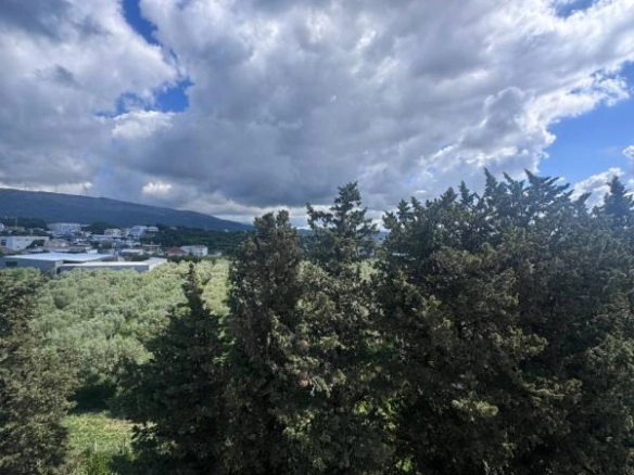 Jednosoban stan 40 m² na prvom spratu nove kuće u izgradnji – Ulcinj