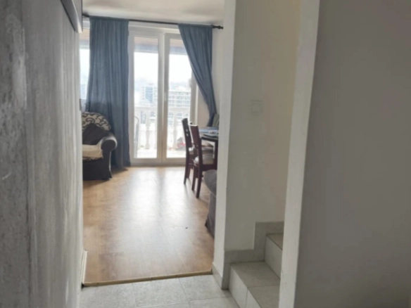 Trosoban dupleks stan 90 m² sa pogledom na more – Babin Do, Budva