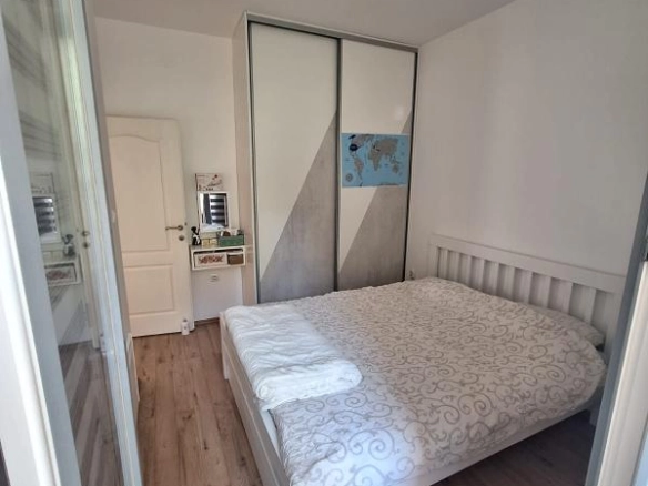 Dvosoban stan 58 m² na drugom spratu, izgrađen 2013. – Bečići, Budva
