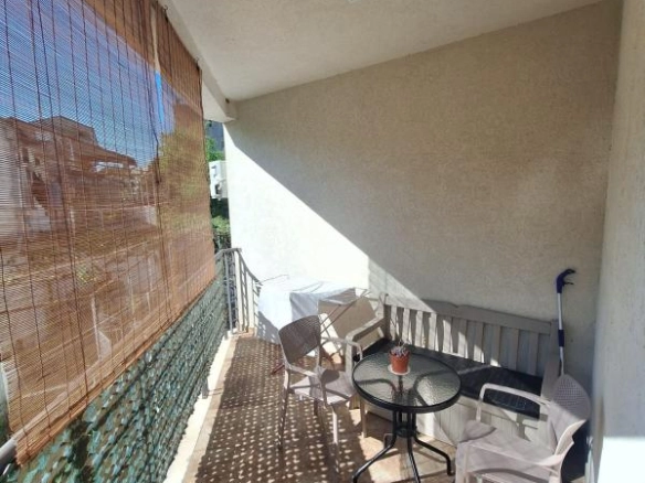 Dvosoban stan 58 m² na drugom spratu, izgrađen 2013. – Bečići, Budva