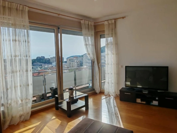 Dvosoban stan 67 m² sa pogledom na more – Bečići, Budva