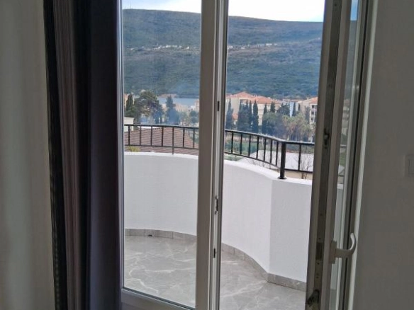 Jednosoban stan 44 m² sa pogledom na more – Kumbor, Herceg Novi